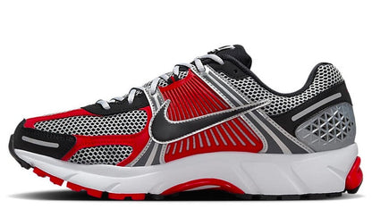 Zoom Vomero 5 Metallic Silver University Red