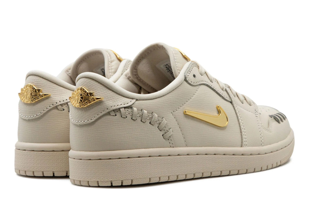1 Low "Method of Make" Metallic Gold (W)