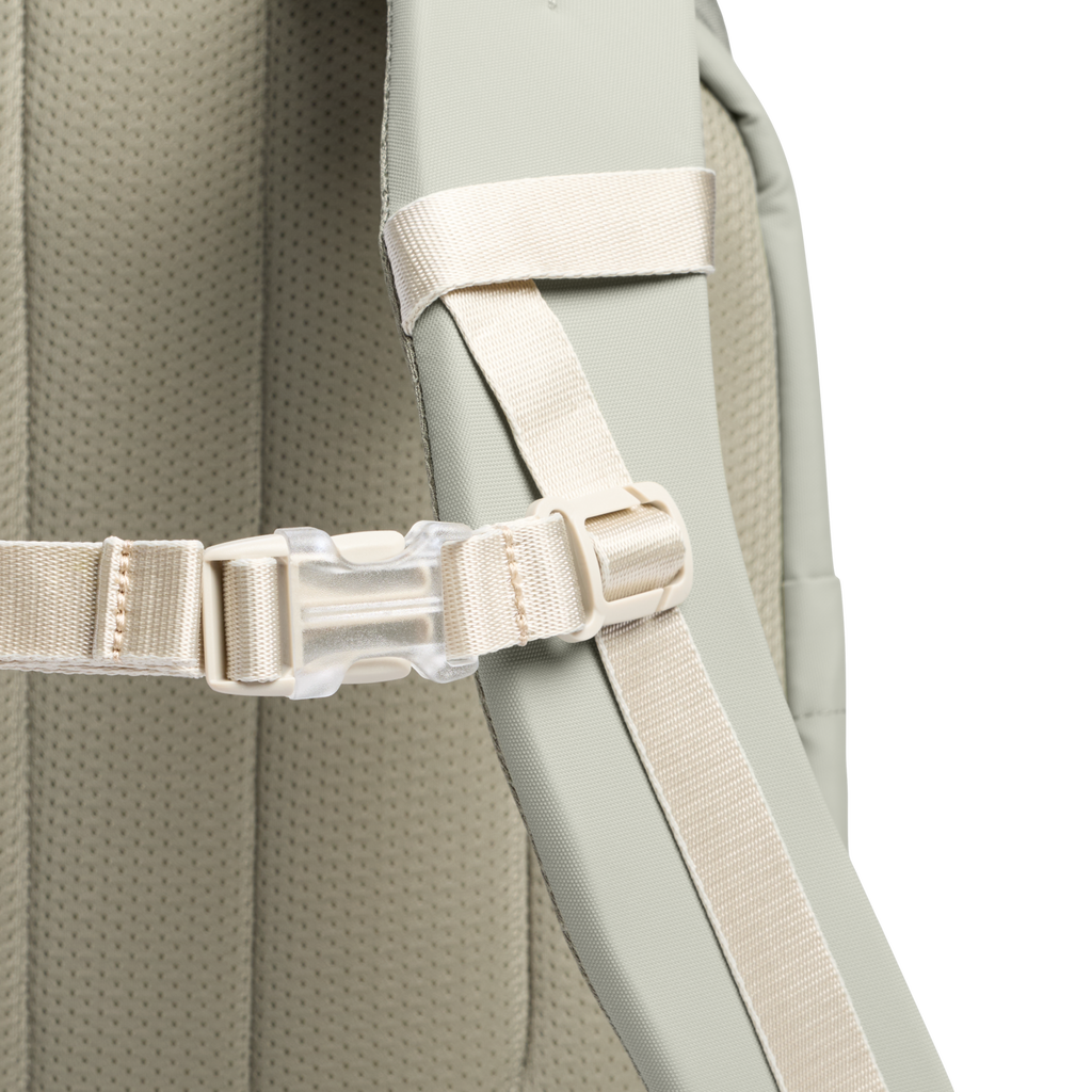 The Vitalize™ Backpack| 30.9 QT