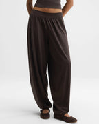 Balloon Yoga Pant - Coffee Bean
