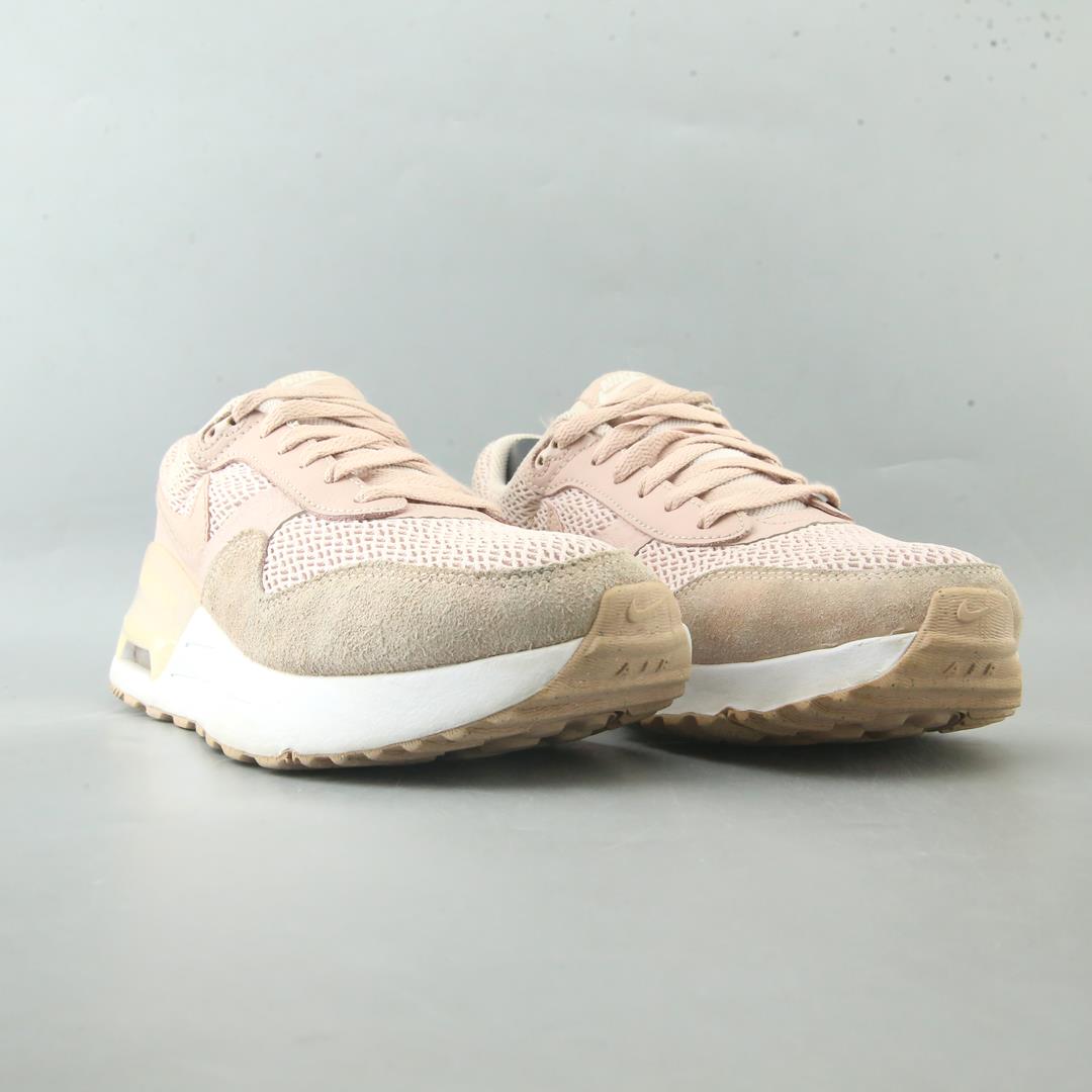 AIR MAX SYSTM
