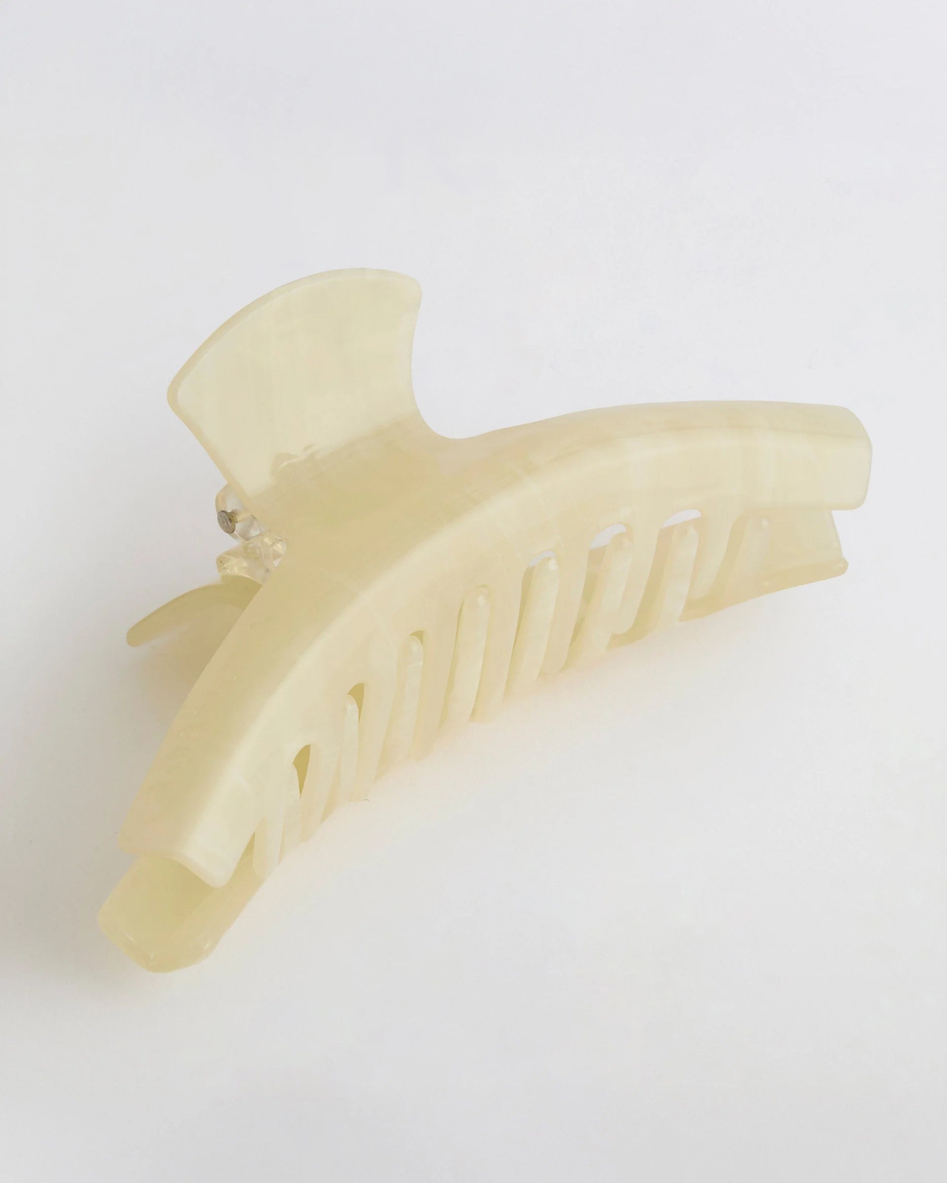 Curve Claw Clip - Cream