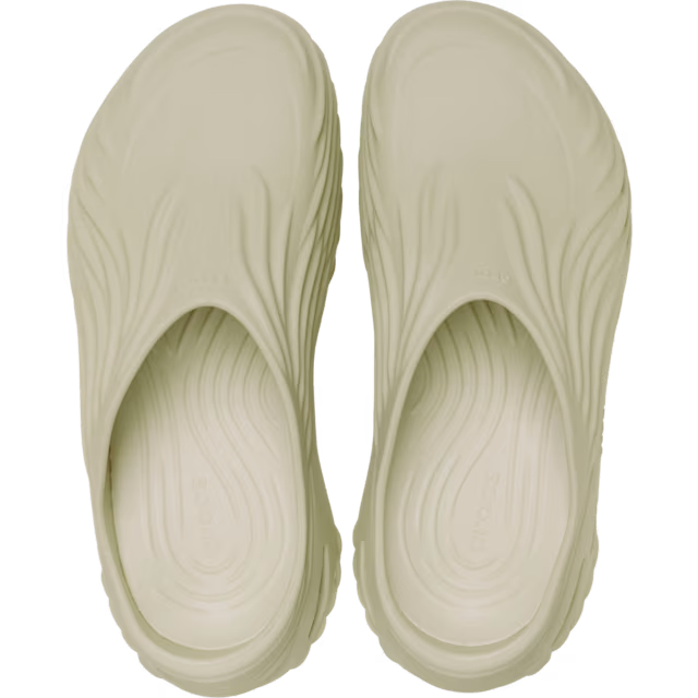 Sculpted Wave Clog