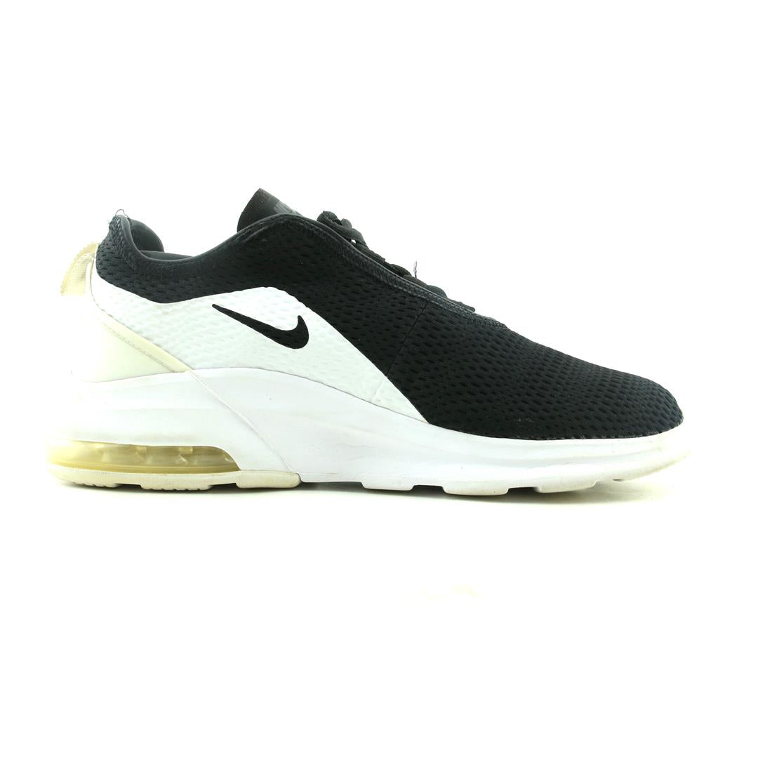 AIR MAX MOTION 2