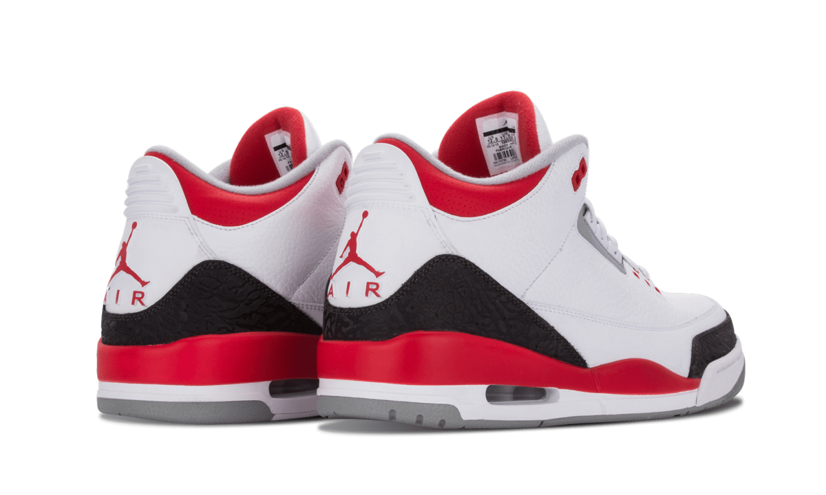 3 Retro "Fire Red" 136064 120