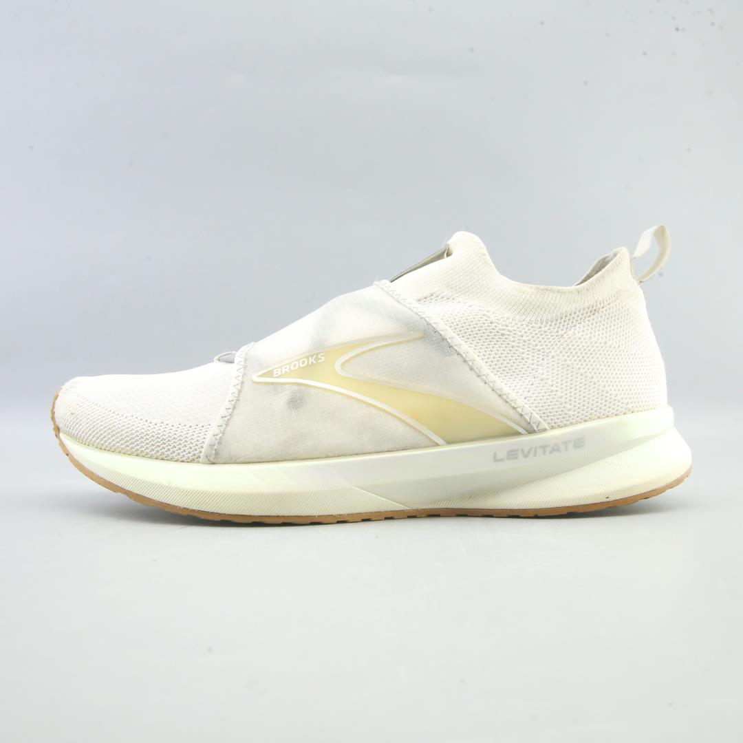 LEVITATE 4