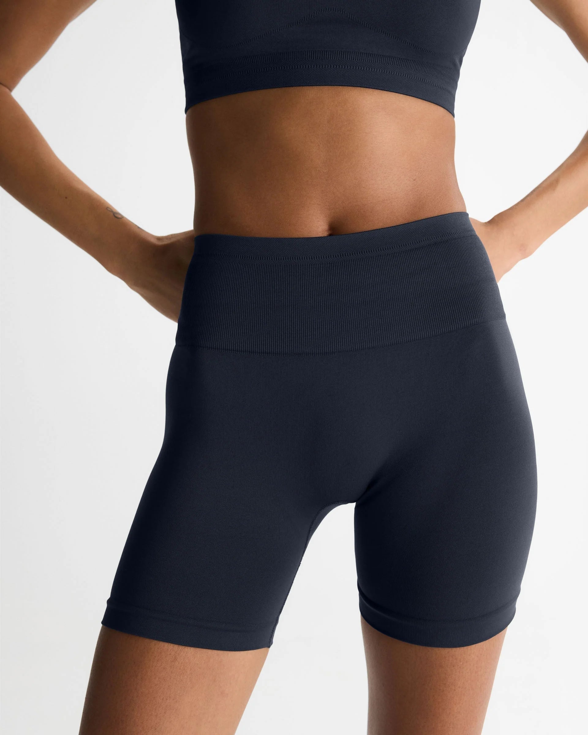 Seamless Crop Shorts - Midnight Blue