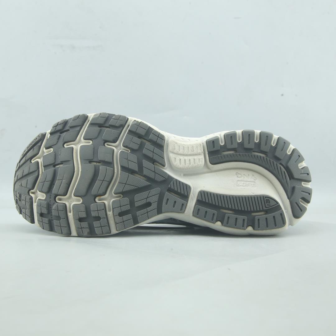 GHOST 13