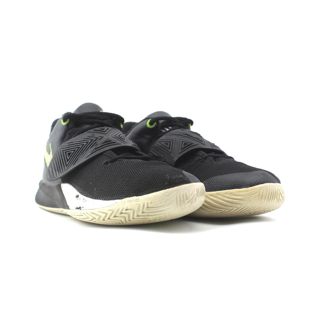 KYRIE FLYTRAP III