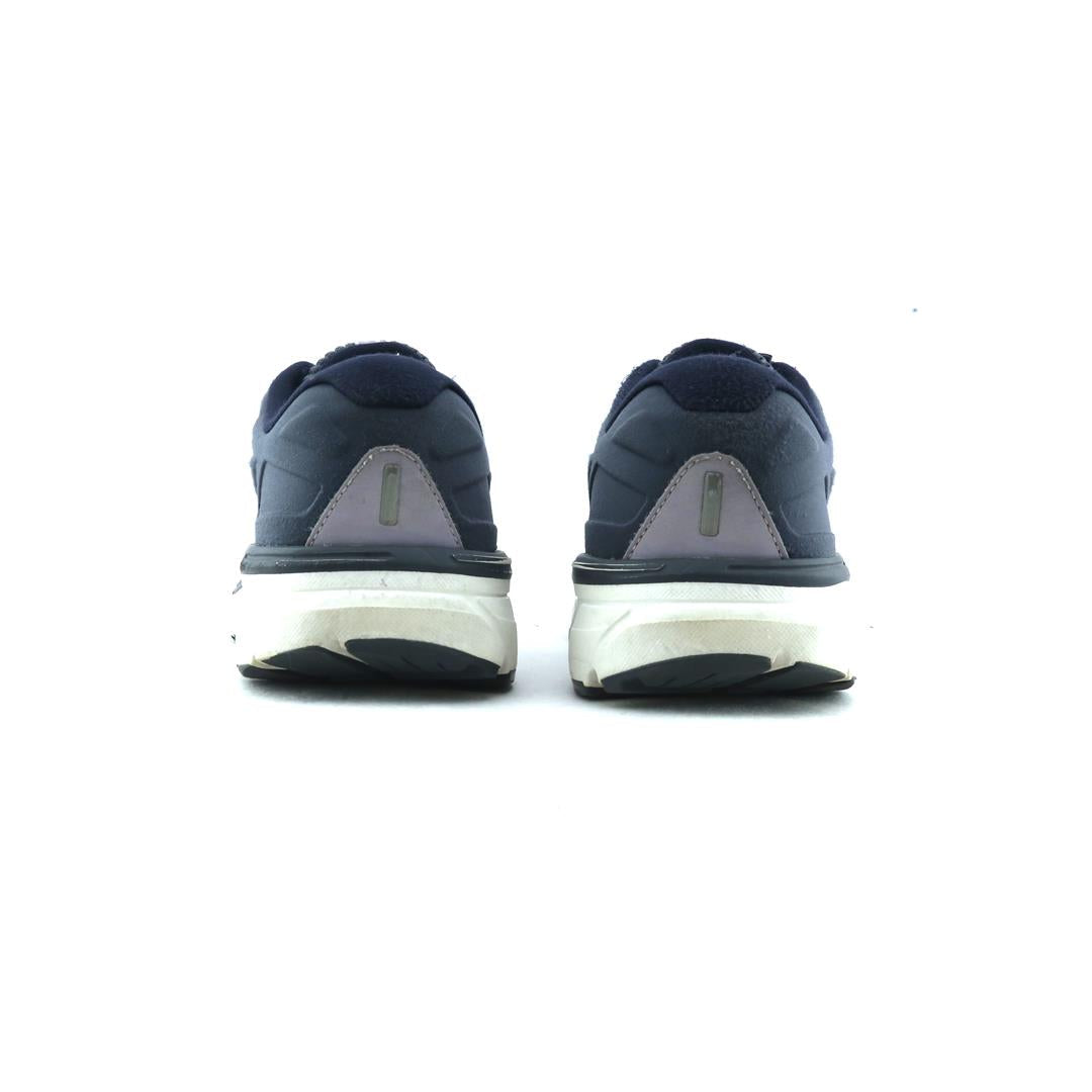 DYAD 11