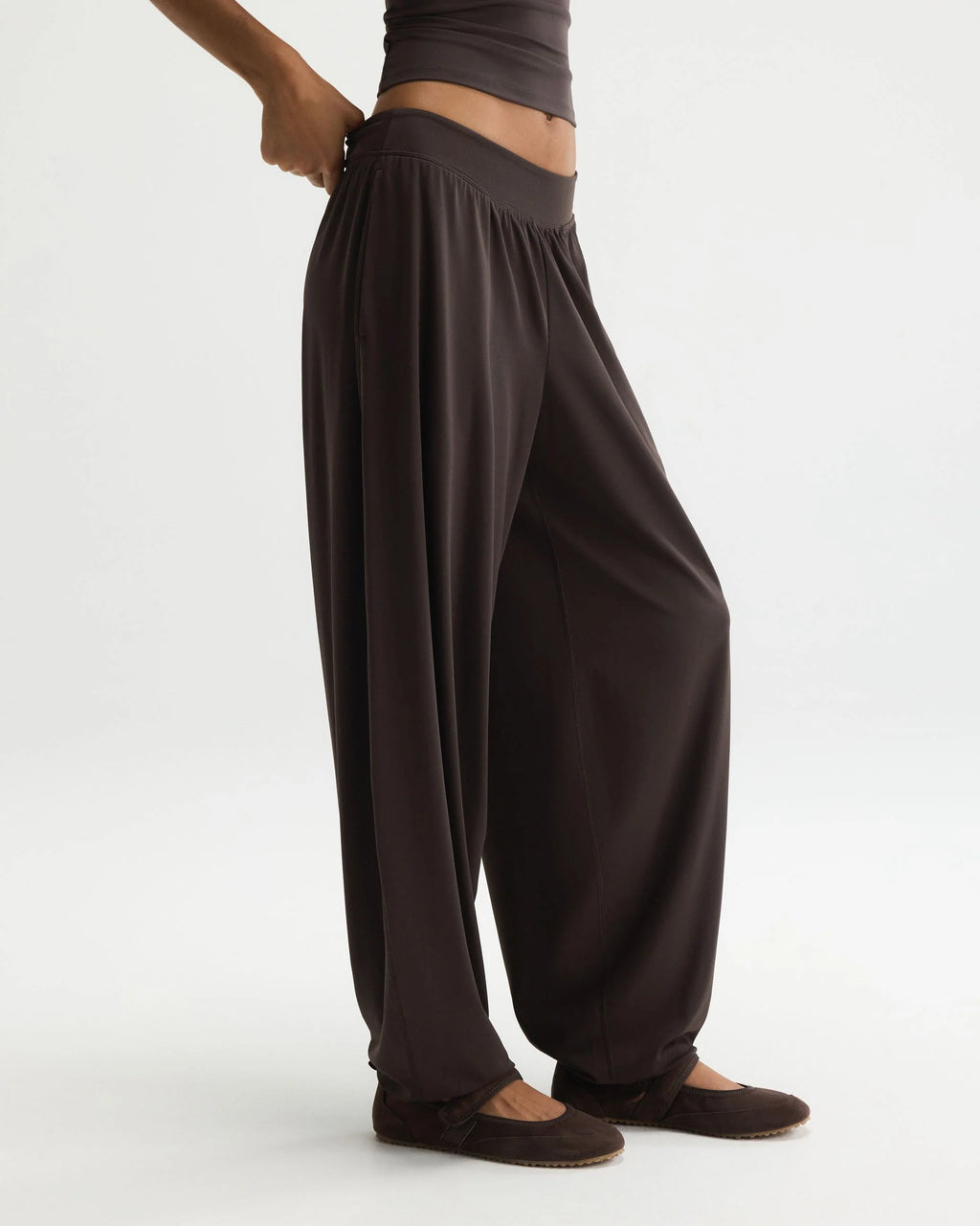 Balloon Yoga Pant - Coffee Bean