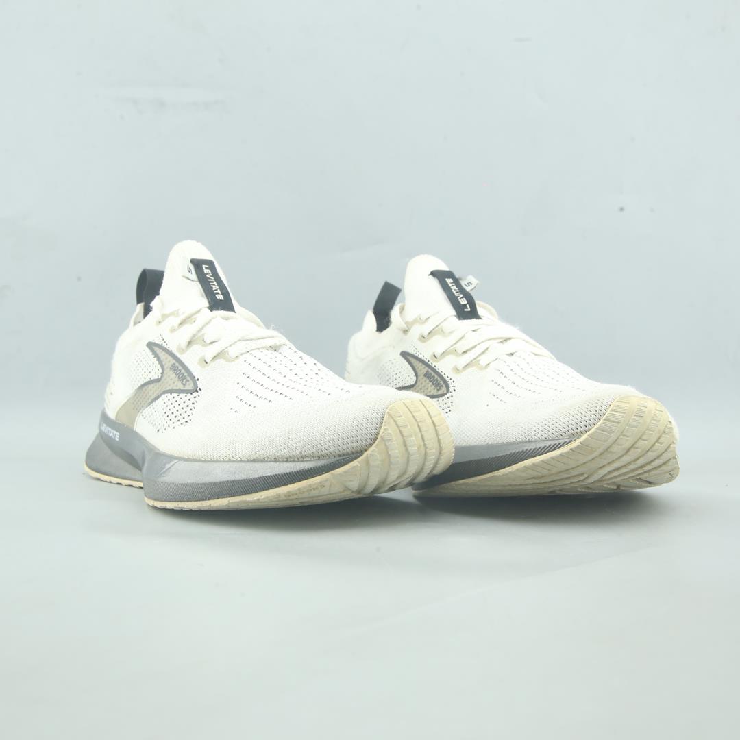 LEVITATE 5