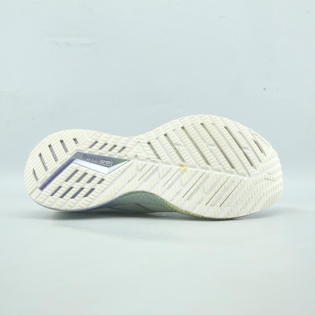 LEVITATE 5