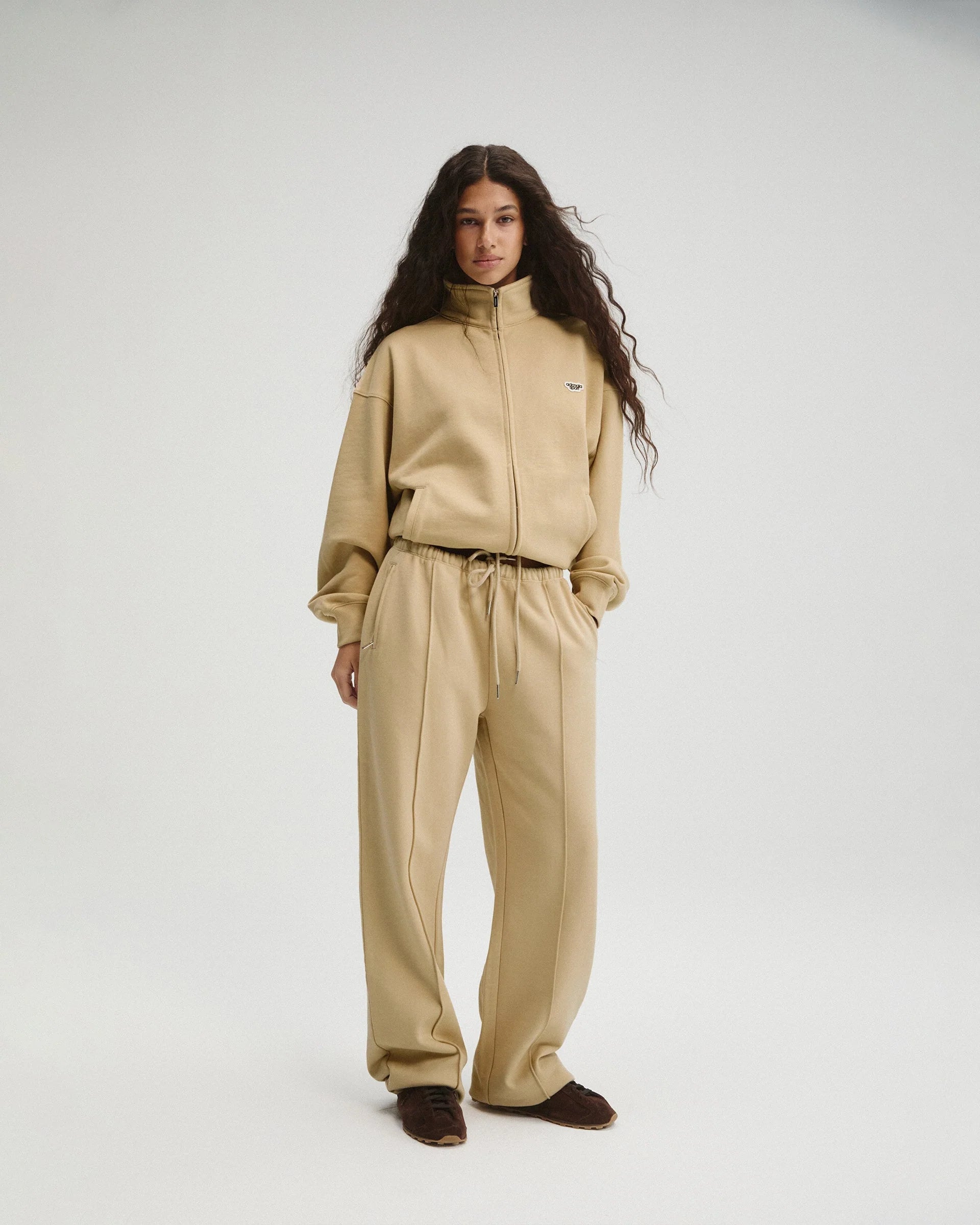 Pintuck Straight Leg Sweatpants - Caramel Beige