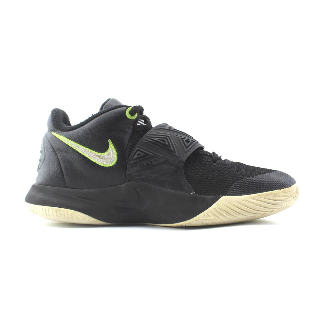 KYRIE FLYTRAP III
