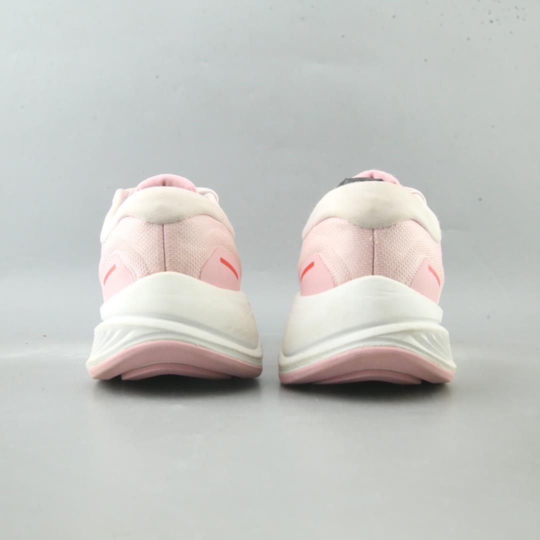 AIR ZOOM STRUCTURE 24