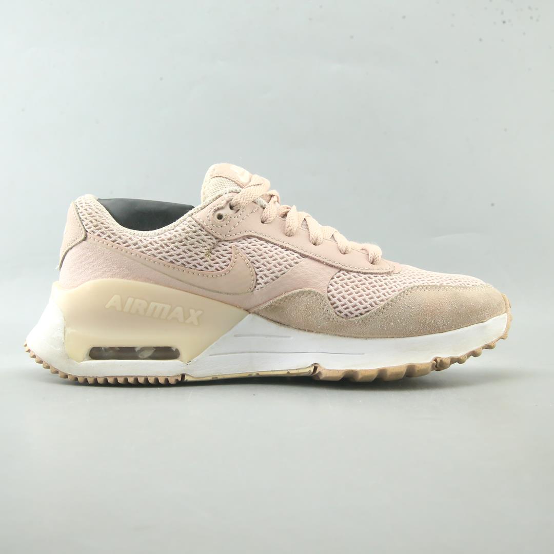 AIR MAX SYSTM