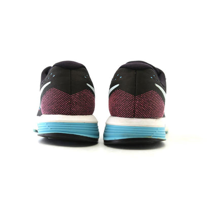 AIR ZOOM VOMERO 11