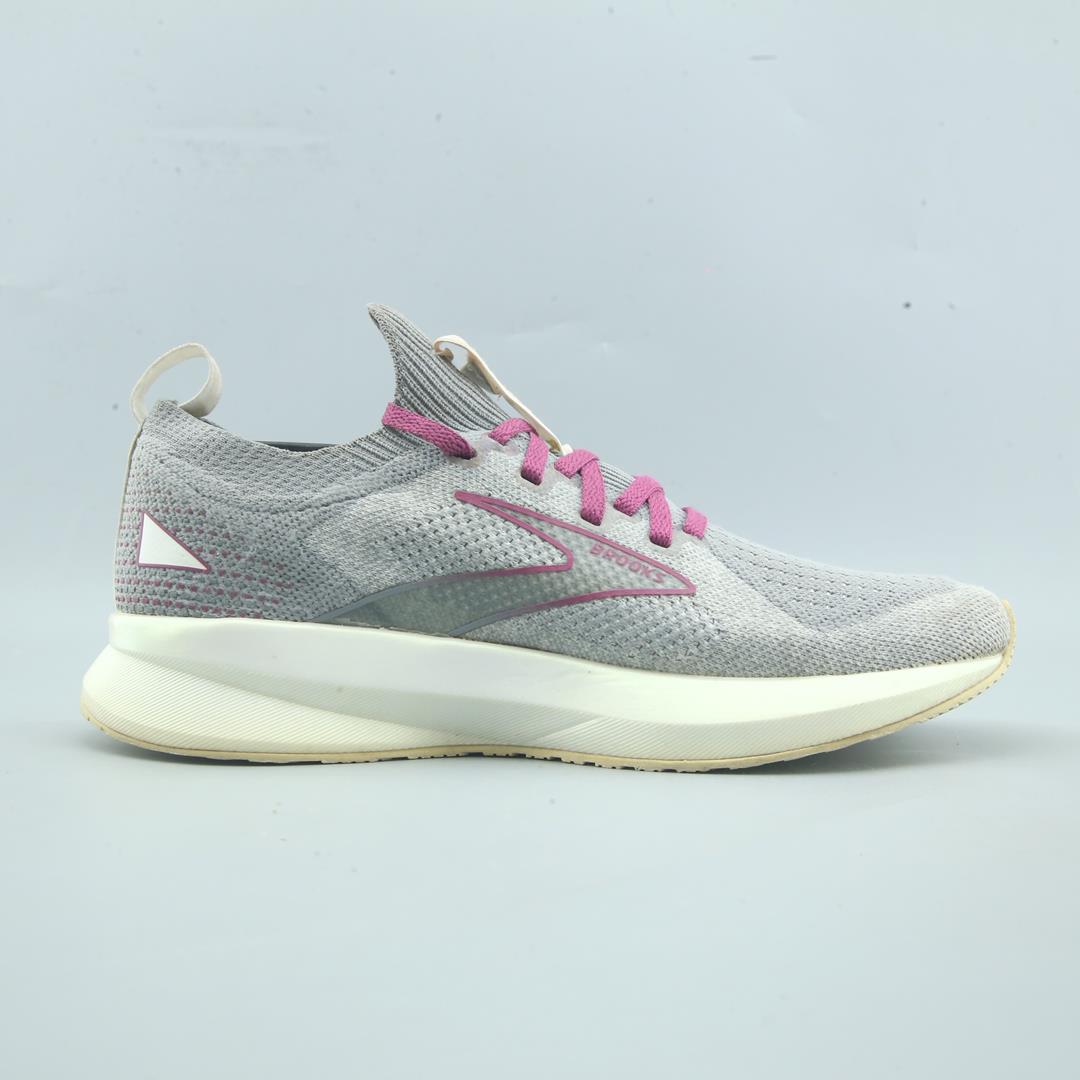 LEVITATE 5