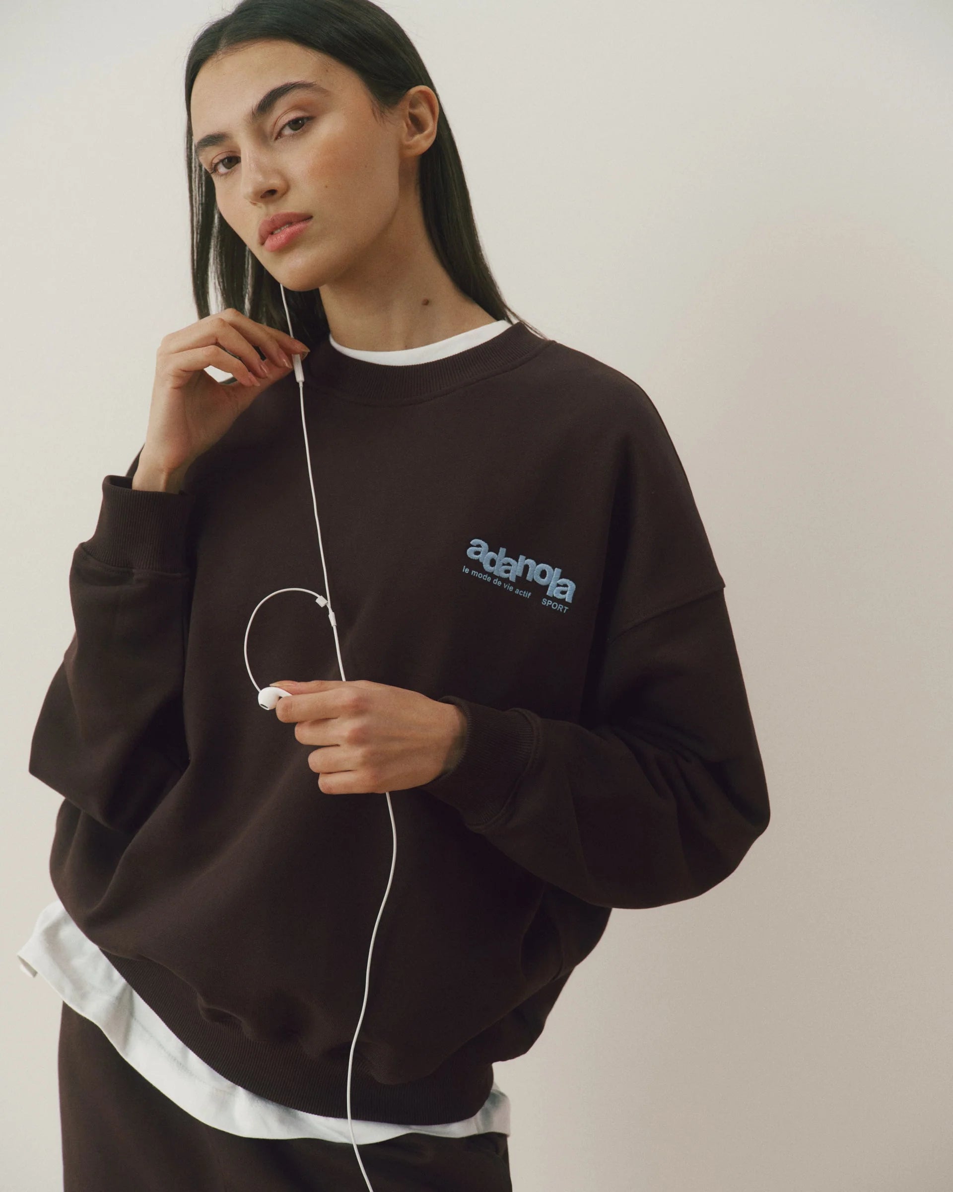 Le Mode De Vie Oversized Sweatshirt - Coffee Bean/Airy Blue