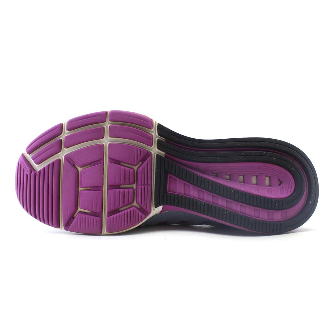 AIR ZOOM VOMERO 11