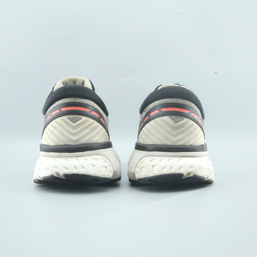 GHOST 11