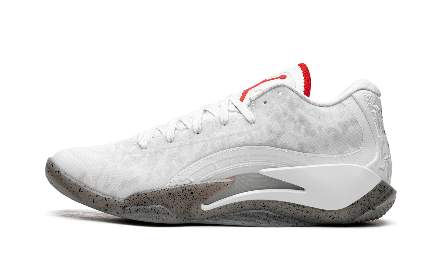 Zion 3 "White/University Red" DR0675 106