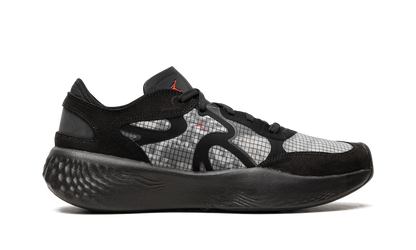 Delta 3 Low "Black Anthracite" DN2647 060